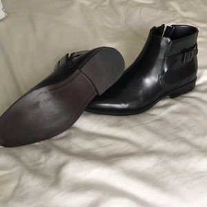 Kenneth Cole Reaction Mid Black Chelsea Boot